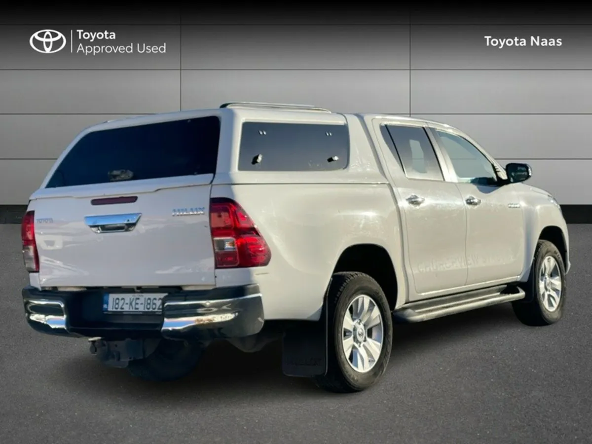 Toyota Hilux DOUBLE CAB SR5 4DR DREW - Image 2