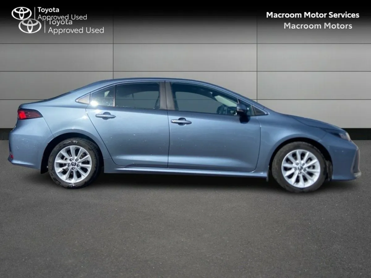 Toyota Corolla BLACK FRIDAY SALE! LUNA 4DR AUTO HY - Image 3