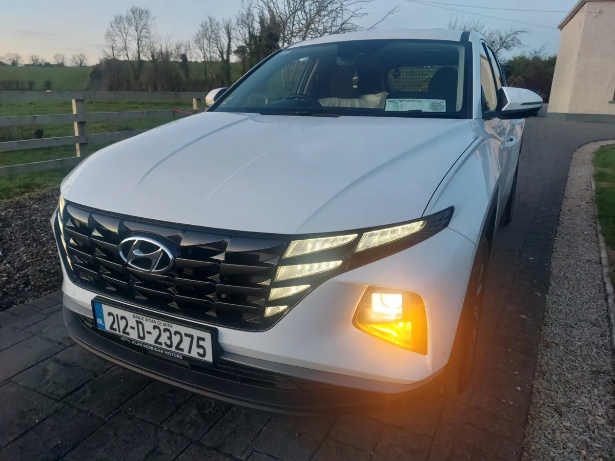 HYUNDAI TUCSON 212' NEW MODEL - Image 4