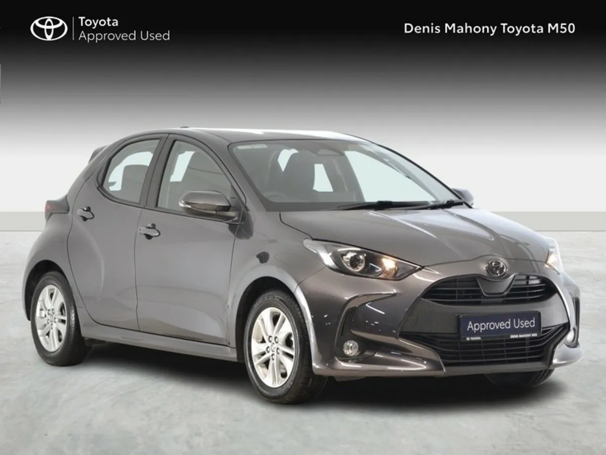 Toyota Yaris Hybrid Luna Auto - Image 1