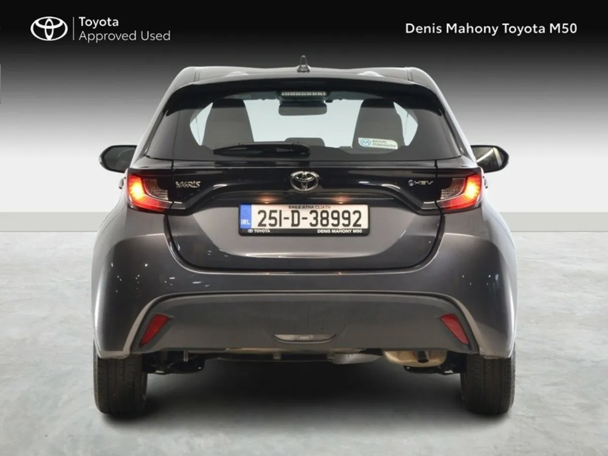 Toyota Yaris Hybrid Luna Auto - Image 4