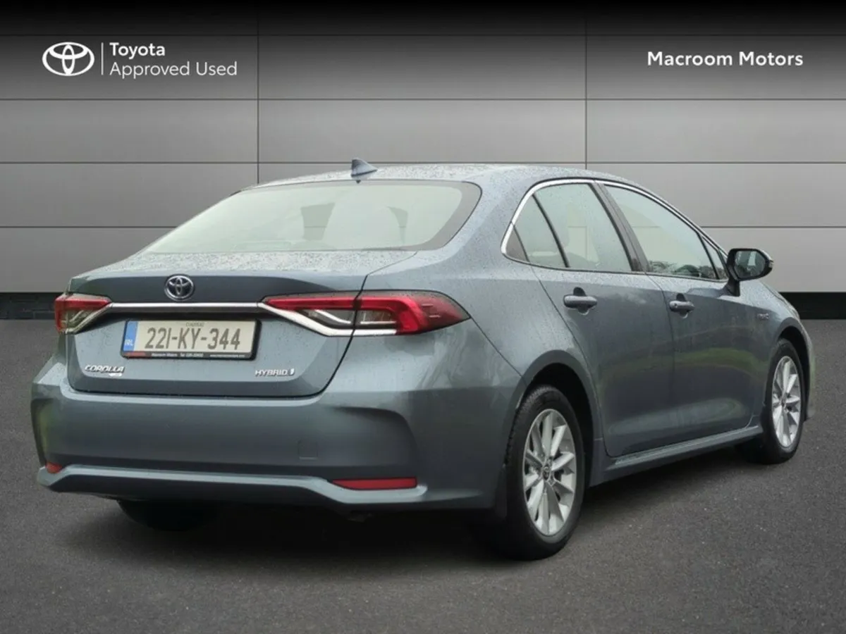 Toyota Corolla END OF YEAR CLEARANCE SALE!!! HYB L - Image 2