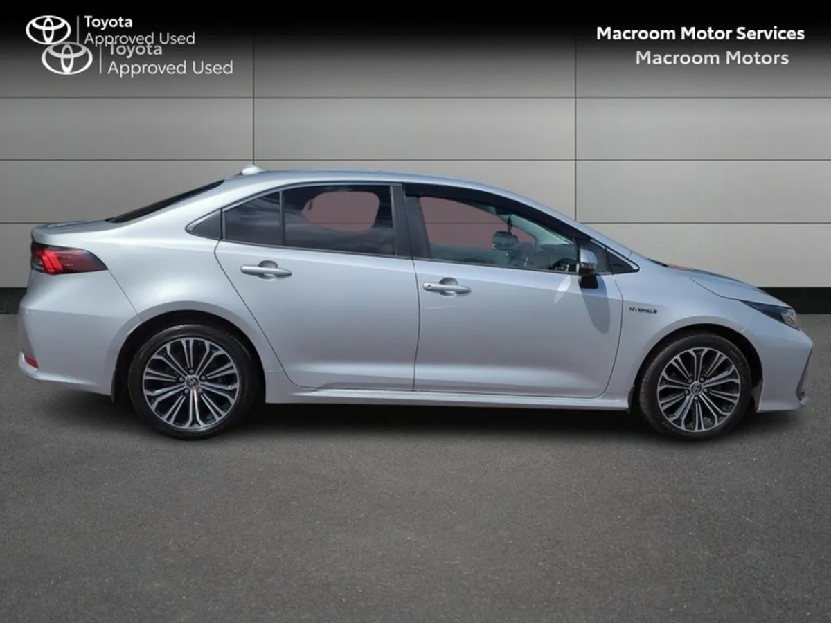 Toyota Corolla BLACK FRIDAY SALE! HYB LUNA SPORT 4 - Image 3