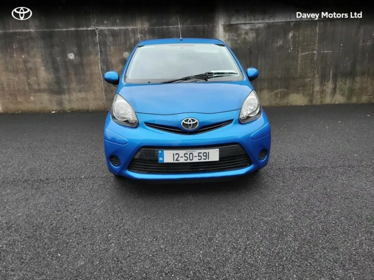 Toyota Aygo 1.0 AURA 4DR - Image 3