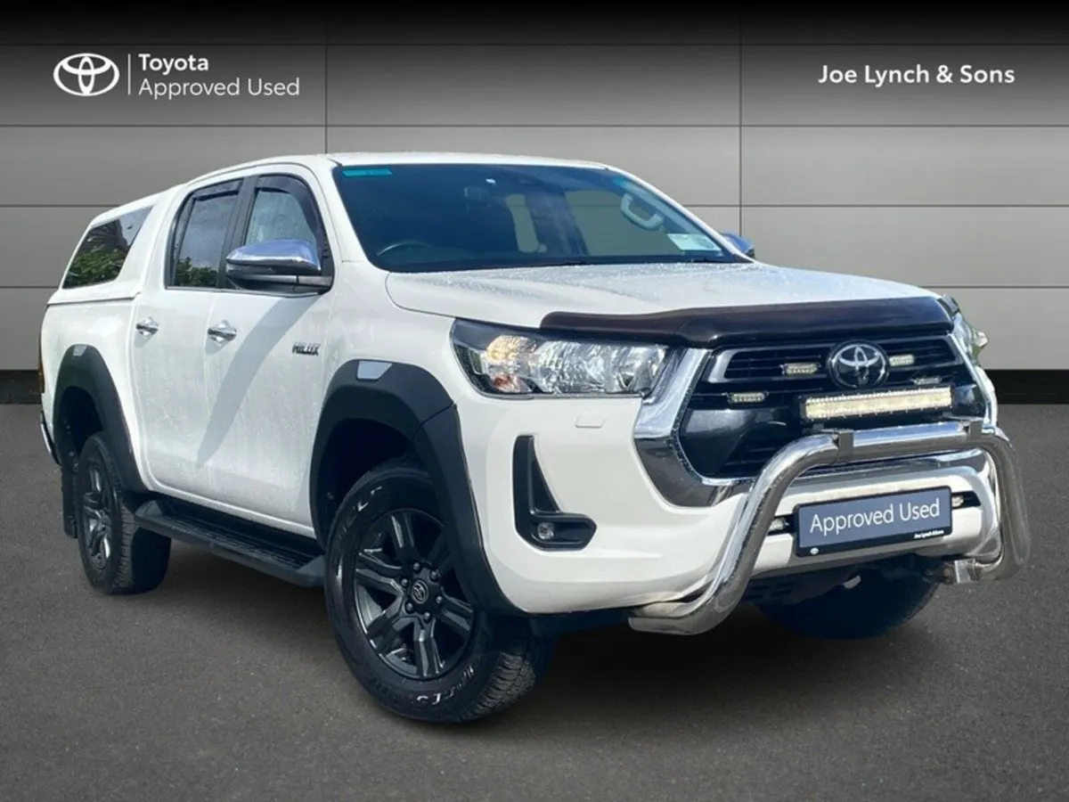 Toyota Hilux HILUX 2.8 SR5 DOUBLE CAB - Image 1