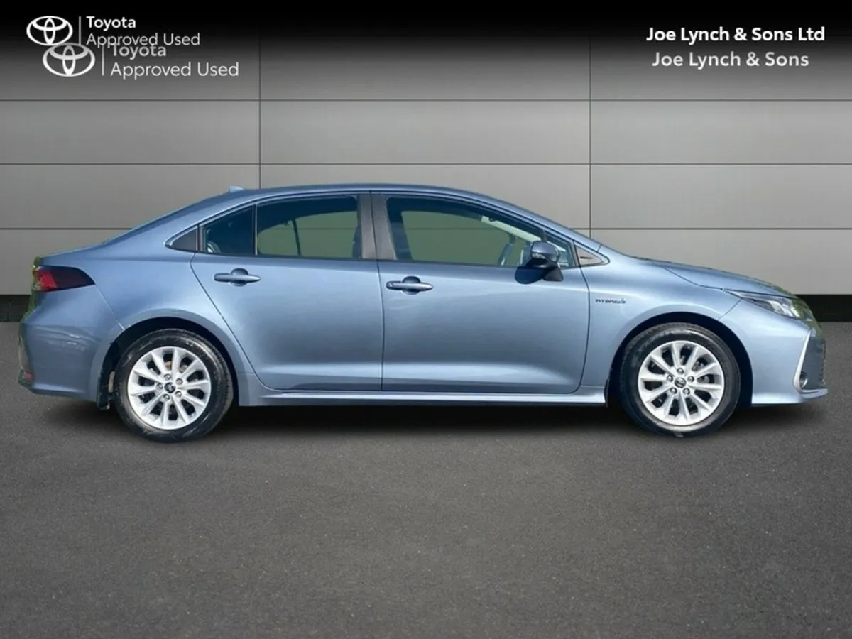 Toyota Corolla COROLLA HYB LUNA SALOON - Image 3
