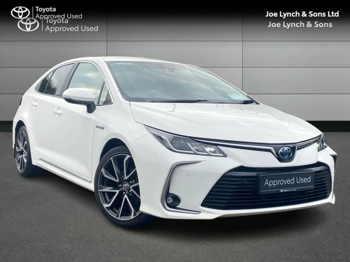 Toyota Corolla COROLLA HYBRID SOL SALOON - Image 1