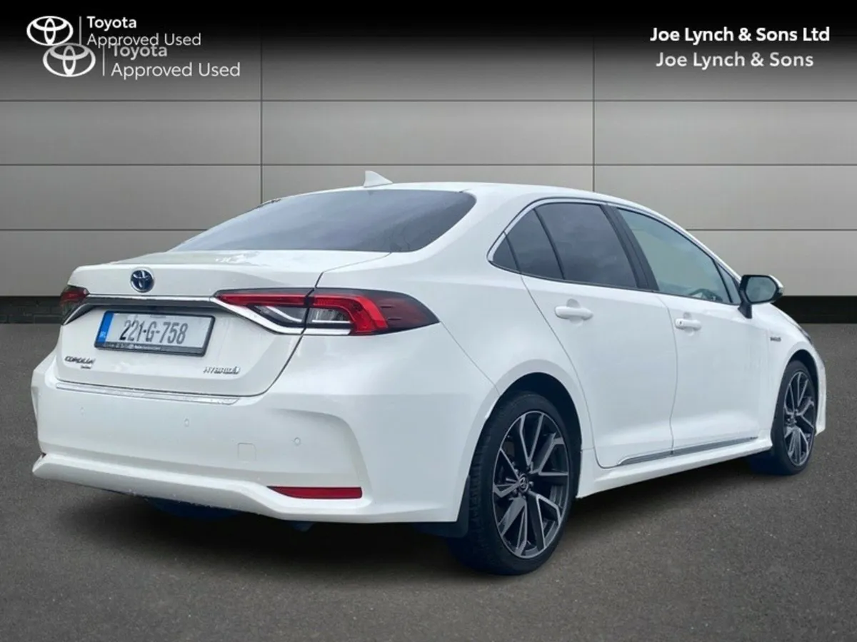 Toyota Corolla COROLLA HYBRID SOL SALOON - Image 2