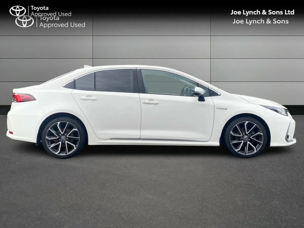 Toyota Corolla COROLLA HYBRID SOL SALOON - Image 3