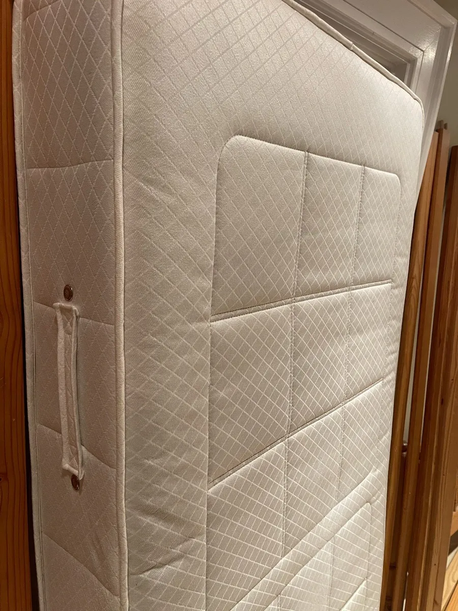Like New - Very Comfortable Single Mattress - Image 2