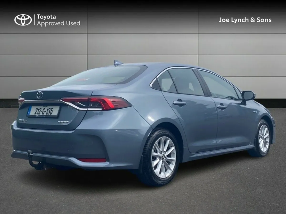 Toyota Corolla HYB LUNA SALOO HYBRID 4DR AUTO - Image 2