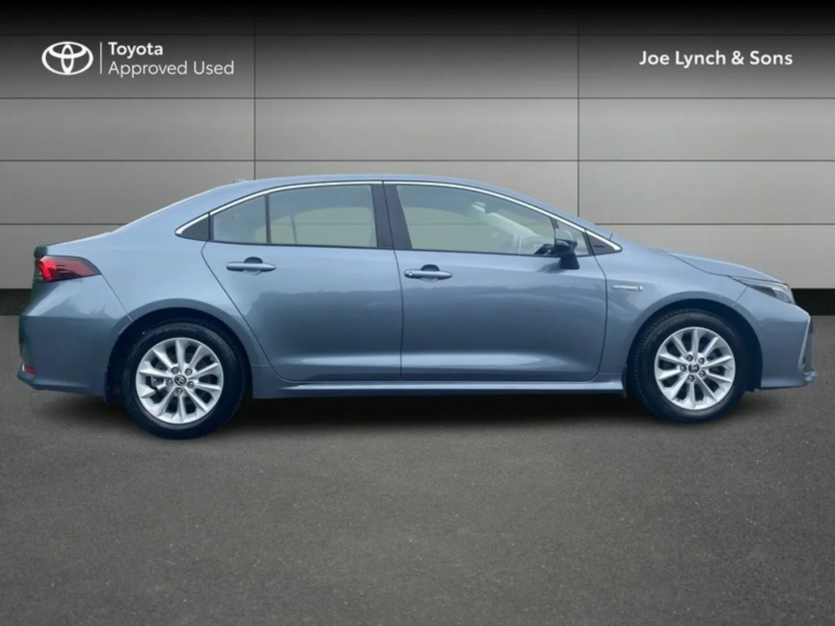 Toyota Corolla HYB LUNA SALOO HYBRID 4DR AUTO - Image 3