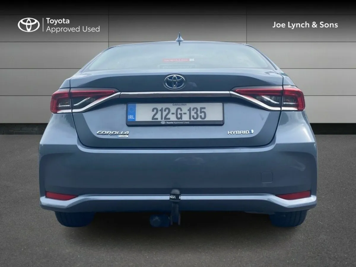 Toyota Corolla HYB LUNA SALOO HYBRID 4DR AUTO - Image 4
