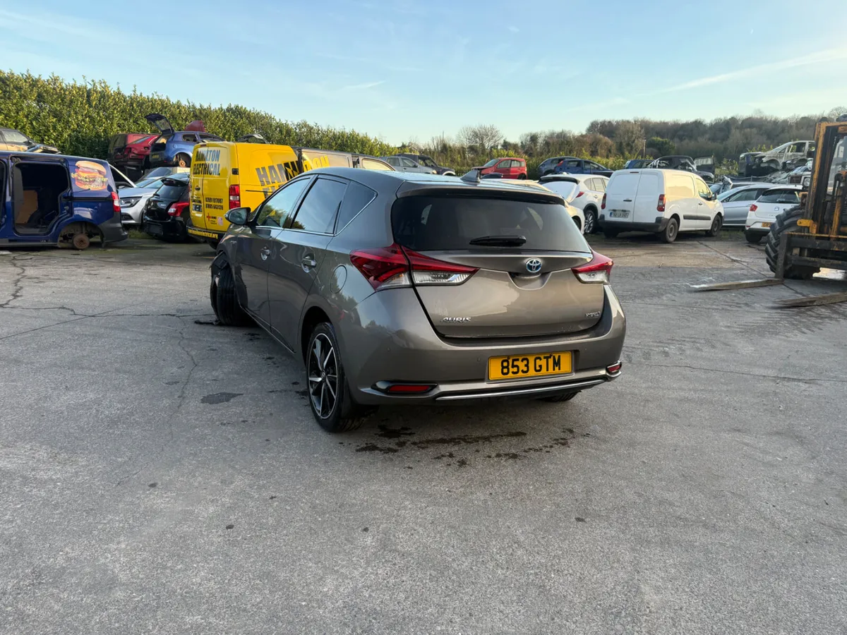 2018 Toyota AURIS 1.8 Hybrid Auto - Image 4