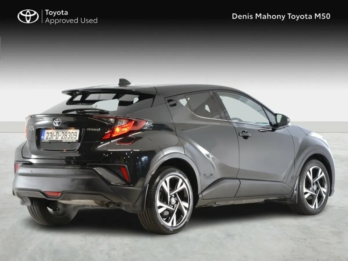 Toyota C-HR Hybrid Sport - Image 2