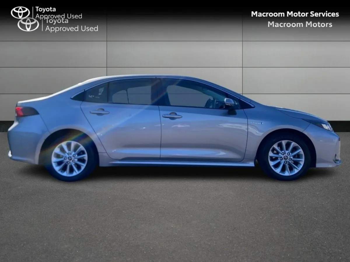 Toyota Corolla BLACK FRIDAY SALE! COROLLA HYBRID L - Image 3