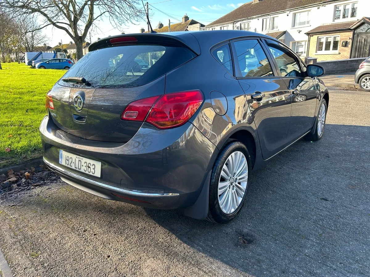 2013 Opel Astra 1.4 Energy // NCT & TAX // €2950 - Image 3