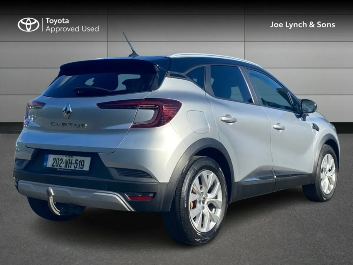 Renault Captur ICONIC TCE 100 MY19 5DR - Image 2