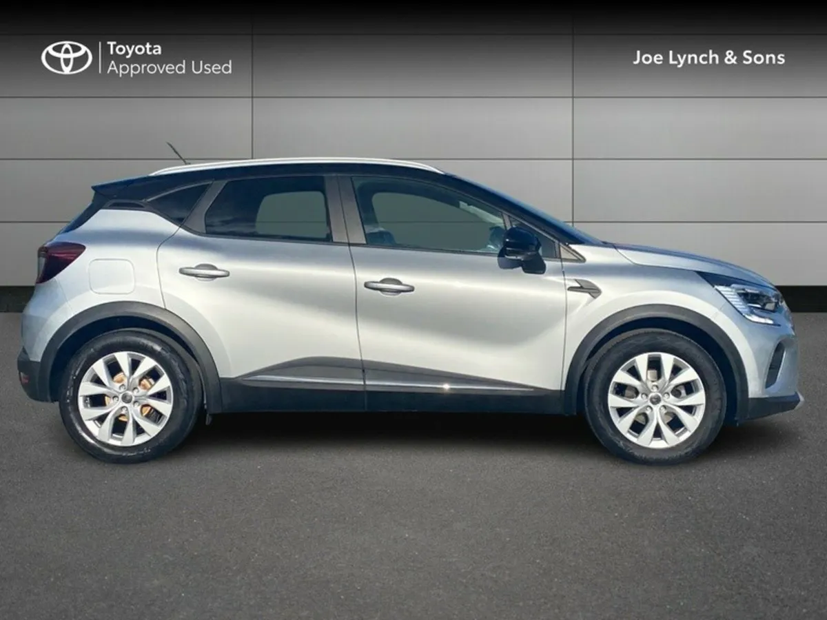 Renault Captur ICONIC TCE 100 MY19 5DR - Image 3