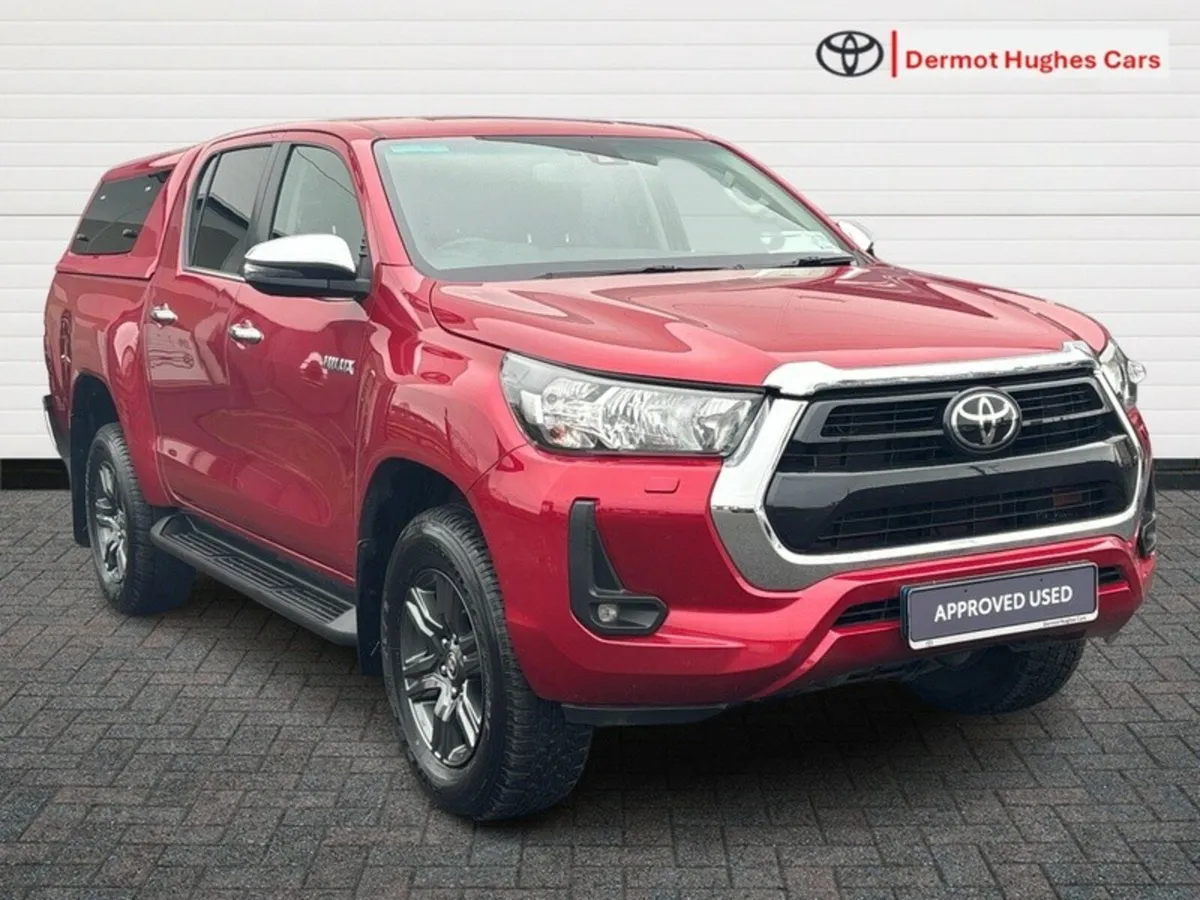 Toyota Hilux 2.8 SR5 D/CAB AUTO - Image 1