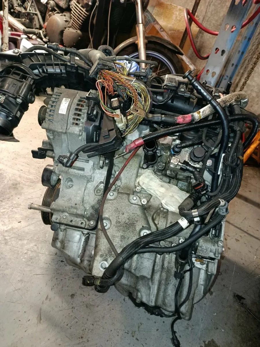 BMW b47 f10 complete engine 2015  5series - Image 4
