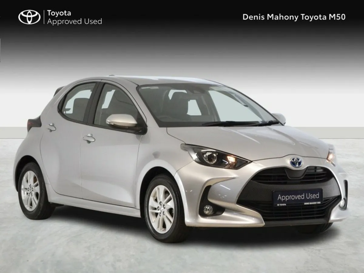 Toyota Yaris Hybrid Luna Auto - Image 1