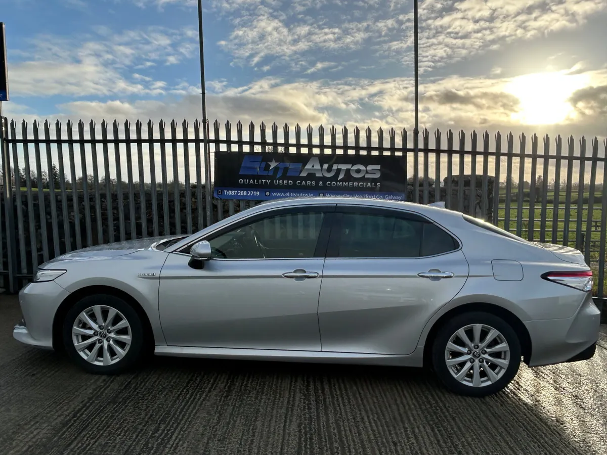 Toyota Camry Self Charging Hybrid 2020 - Image 2