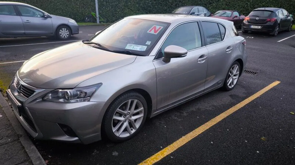 2017 Lexus Ct - Image 3