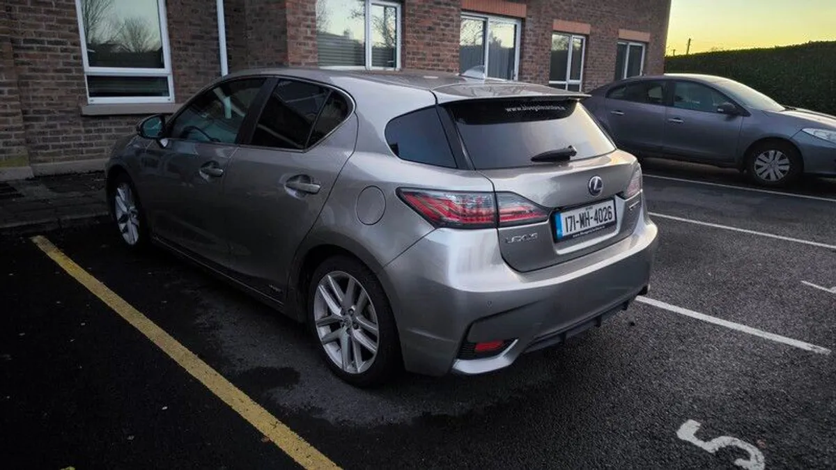 2017 Lexus Ct - Image 4