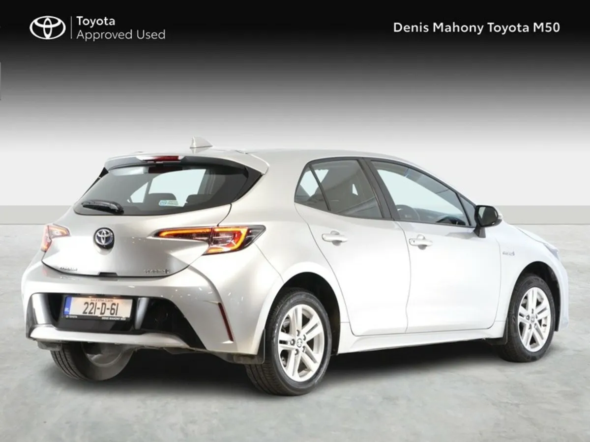 Toyota Corolla Hybrid Luna Hatchback Auto - Image 2
