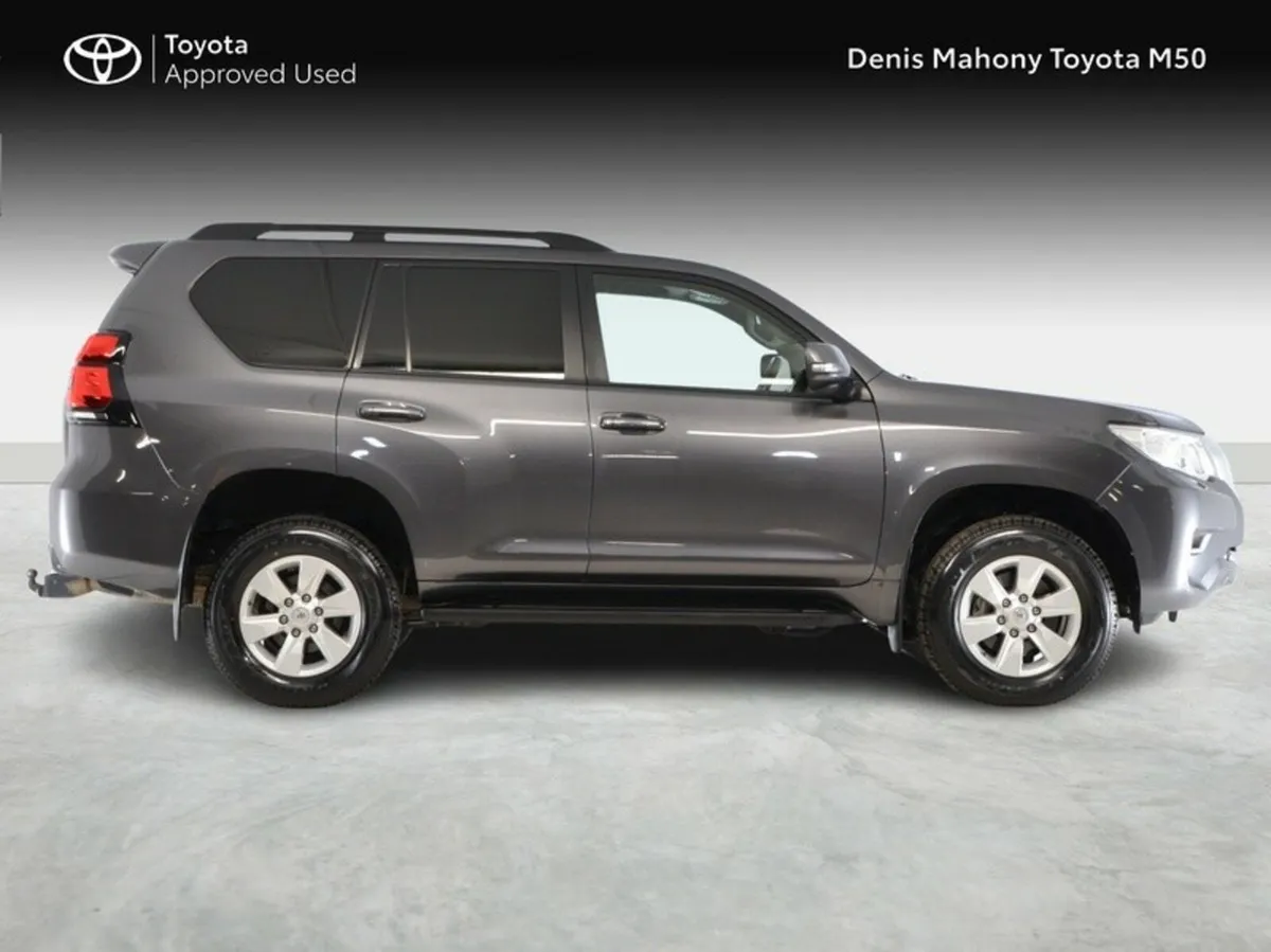 Toyota Land Cruiser LWB Commercial (VAT INCLUDED) - Image 3