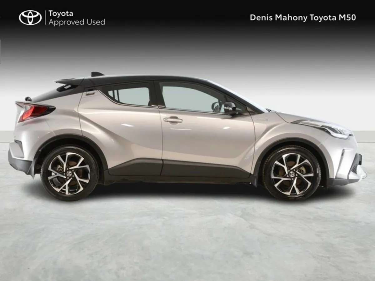 Toyota C-HR Hybrid Sport - Image 3
