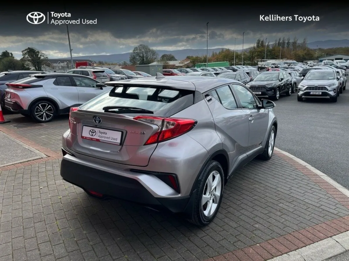 Toyota C-HR HYBRID LUNA 4DR AUTO - Image 2