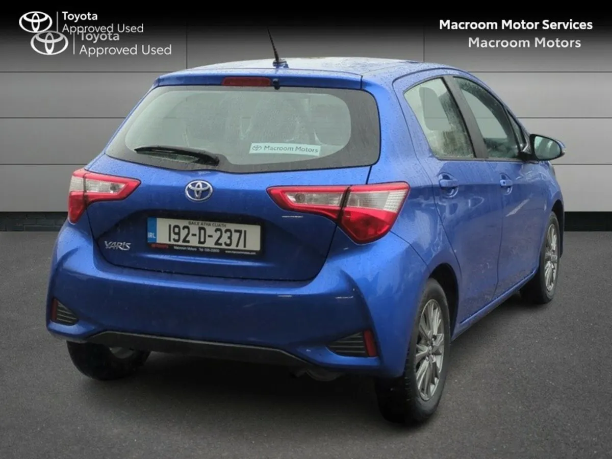 Toyota Yaris BLACK FRIDAY SALE!   YARIS 1.0 5DR LU - Image 2