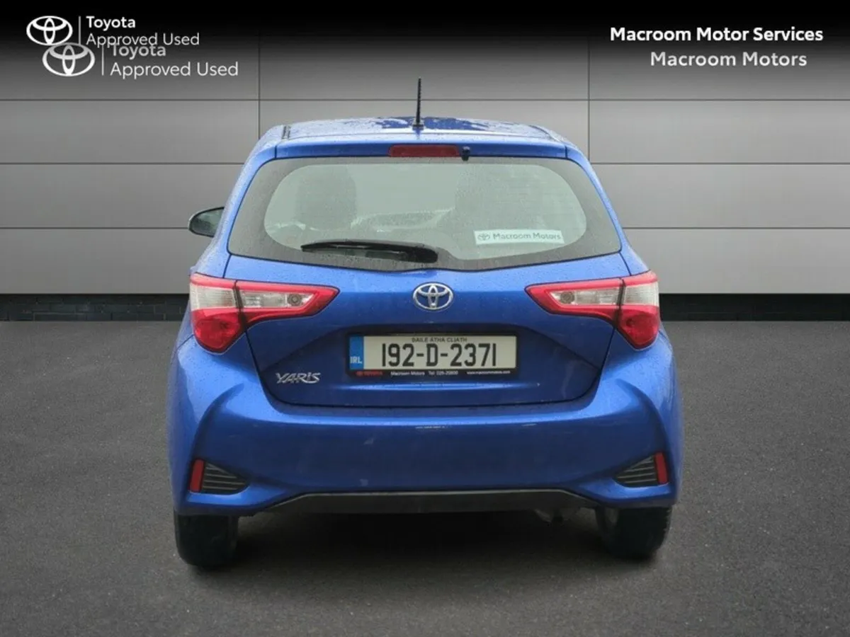 Toyota Yaris BLACK FRIDAY SALE!   YARIS 1.0 5DR LU - Image 4