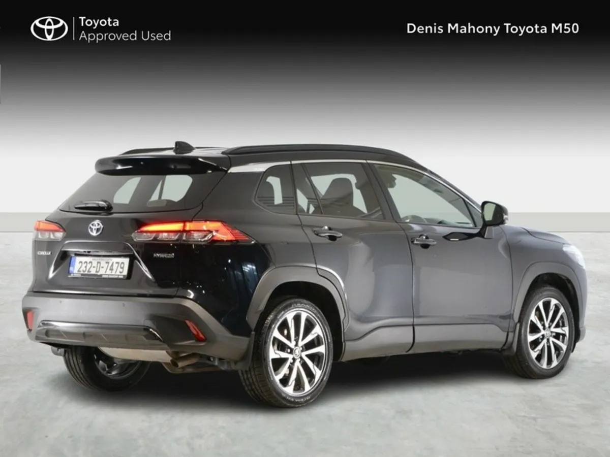 Toyota Corolla Cross Hybrid Sport - Image 2