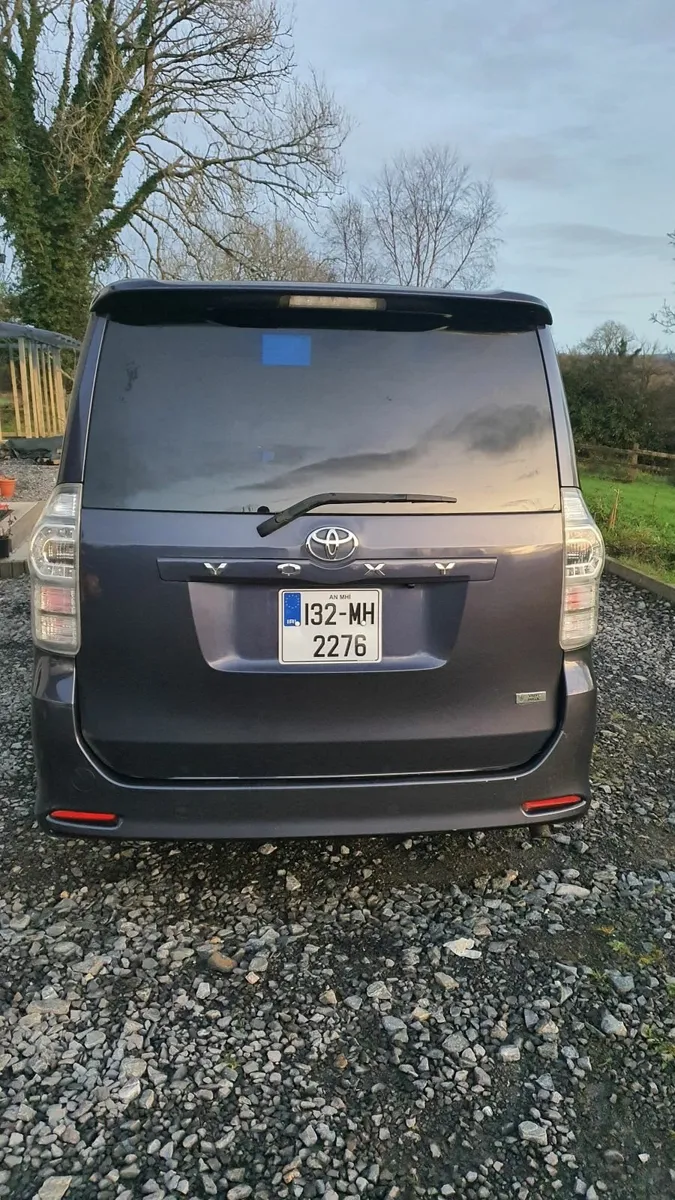 Toyota Voxy 2013 - Image 1