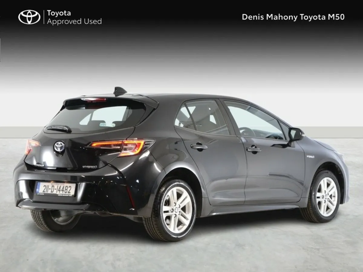Toyota Corolla Hybrid Luna Hatchback - Image 2