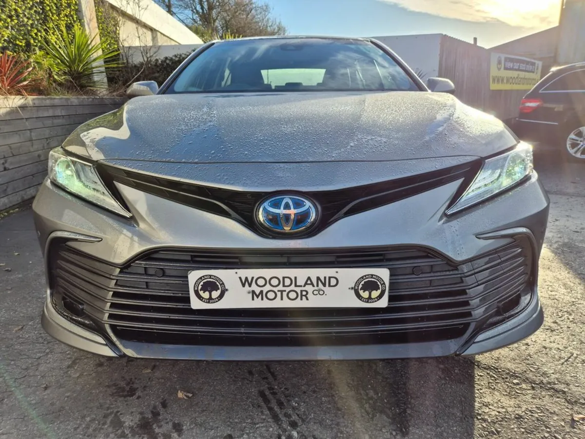 Toyota Camry 2.5 HYBRID / LOW MILEAGE / TAX €160 ( - Image 4