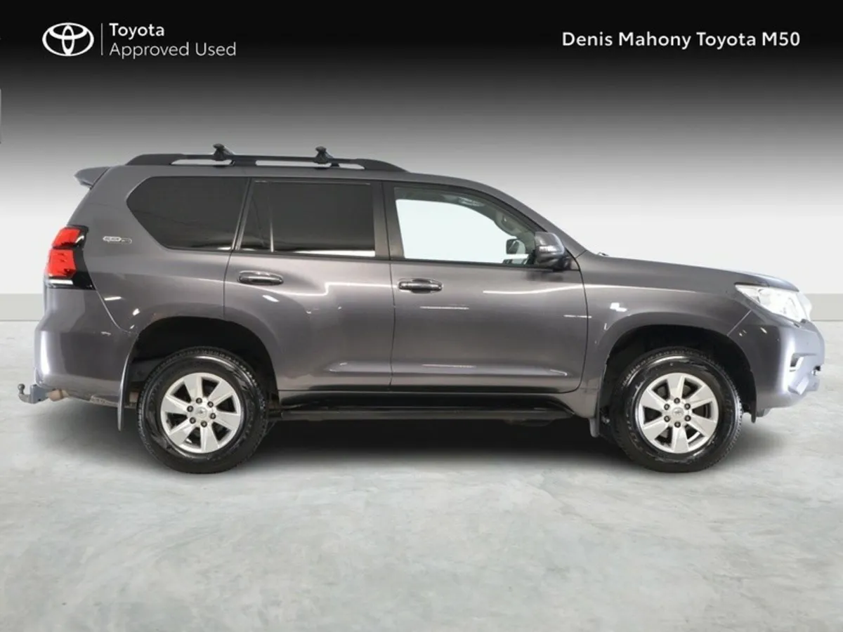 Toyota Land Cruiser LWB Commercial (VAT INCLUDED) - Image 3