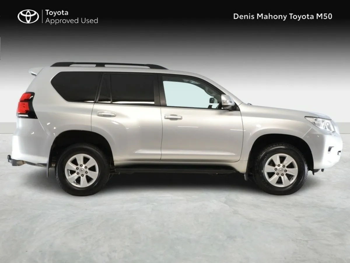 Toyota Land Cruiser LWB Commercial (VAT INCLUDED) - Image 3