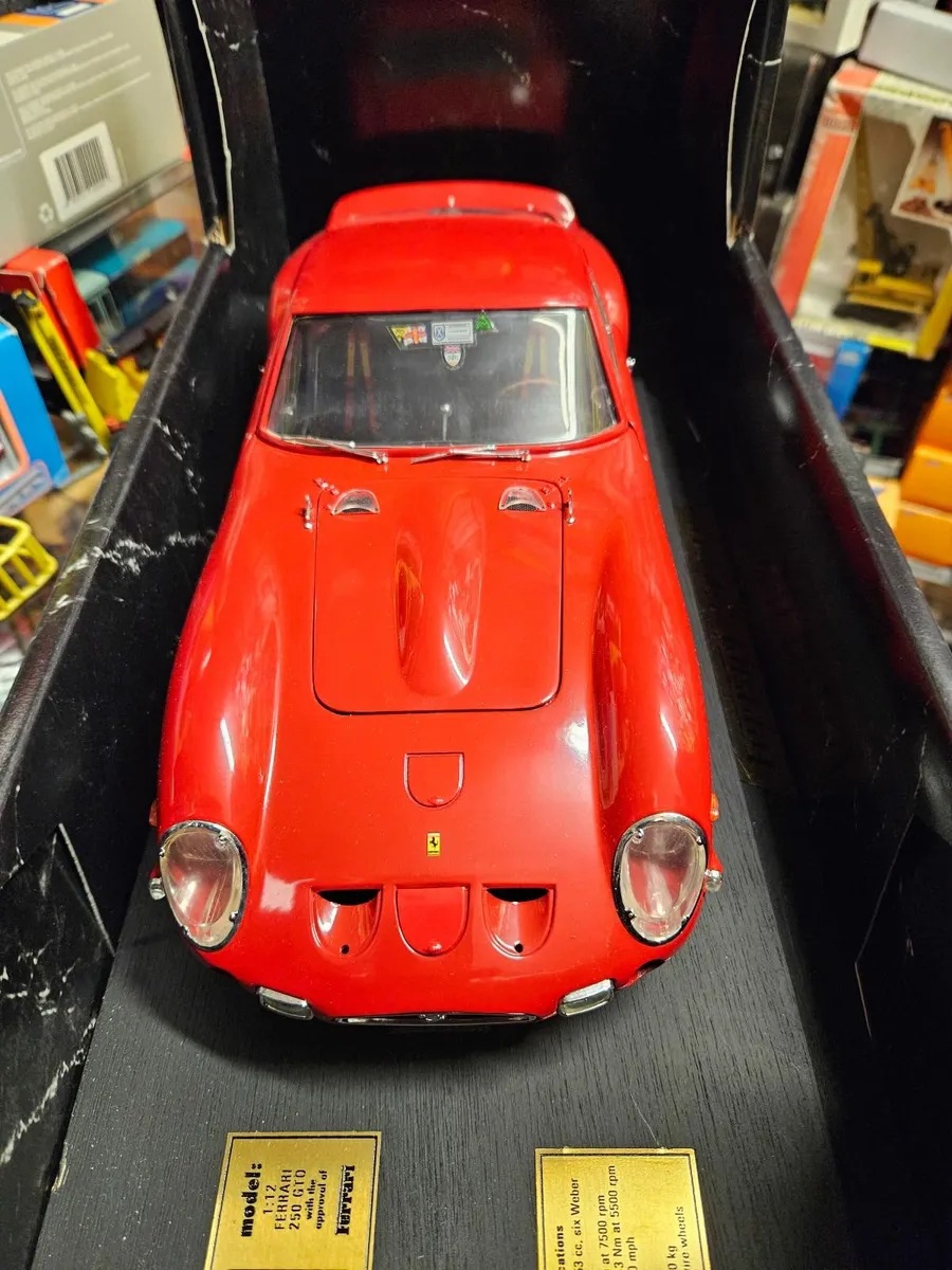 Corgi Revell Ferrari 250 GTO 1:12 scale - Image 1