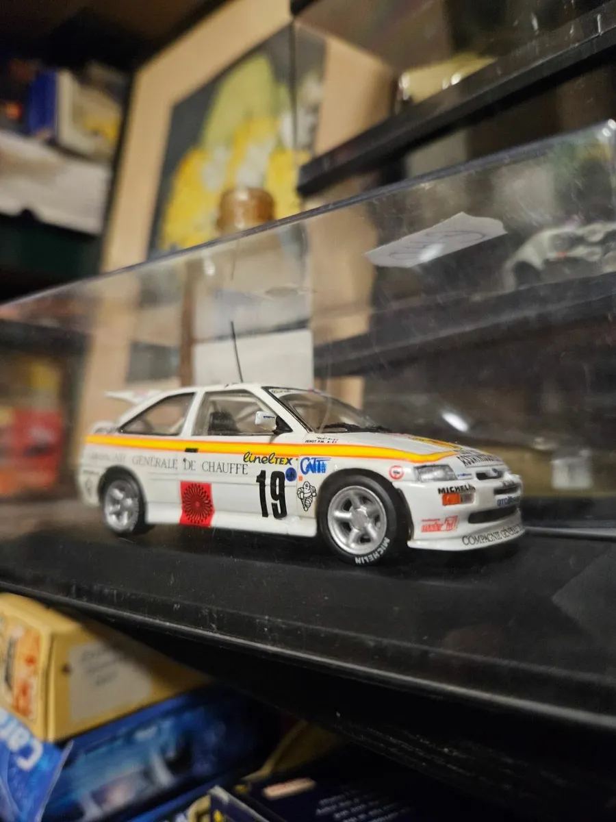 Corgi Minichamps Ford Escort - Image 2