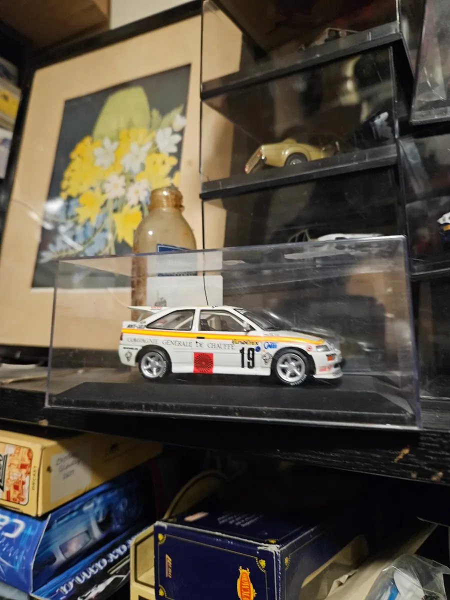 Corgi Minichamps Ford Escort - Image 3