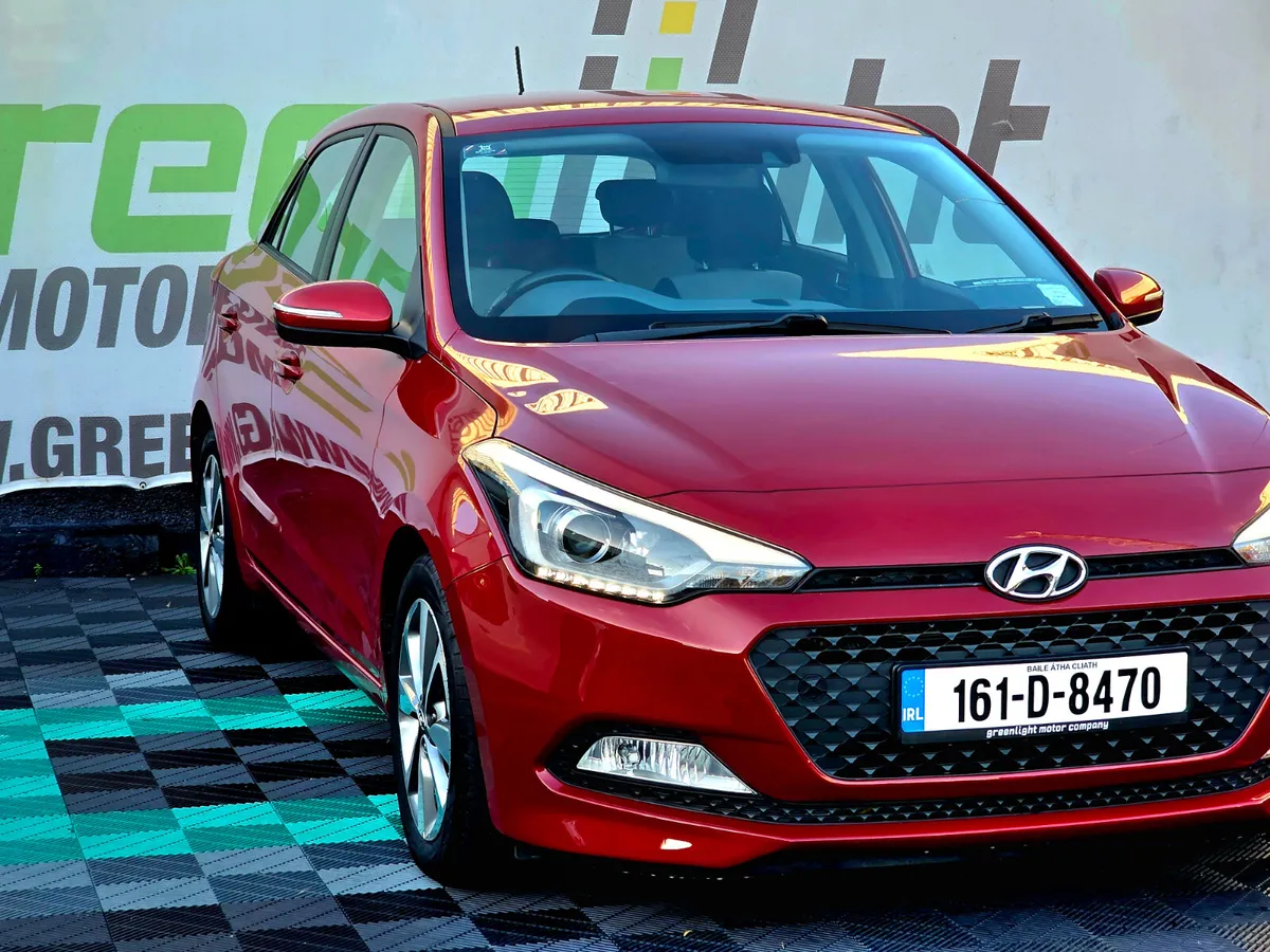 Hyundai i20 Deluxe Low Mileage 2016 1.2 Petrol - Image 4