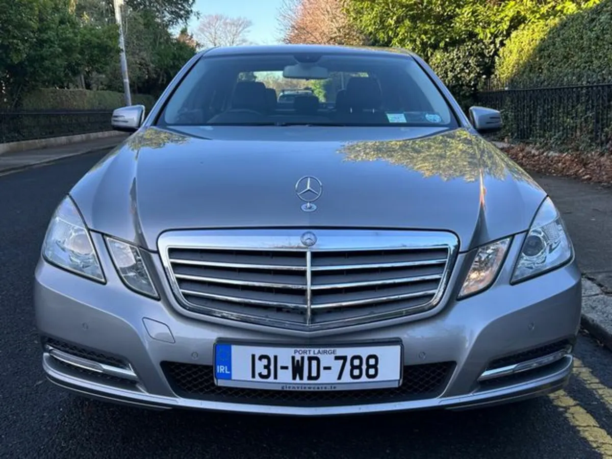 Mercedes-Benz E-Class E 220 CDI - SERVICE HISTORY - Image 2