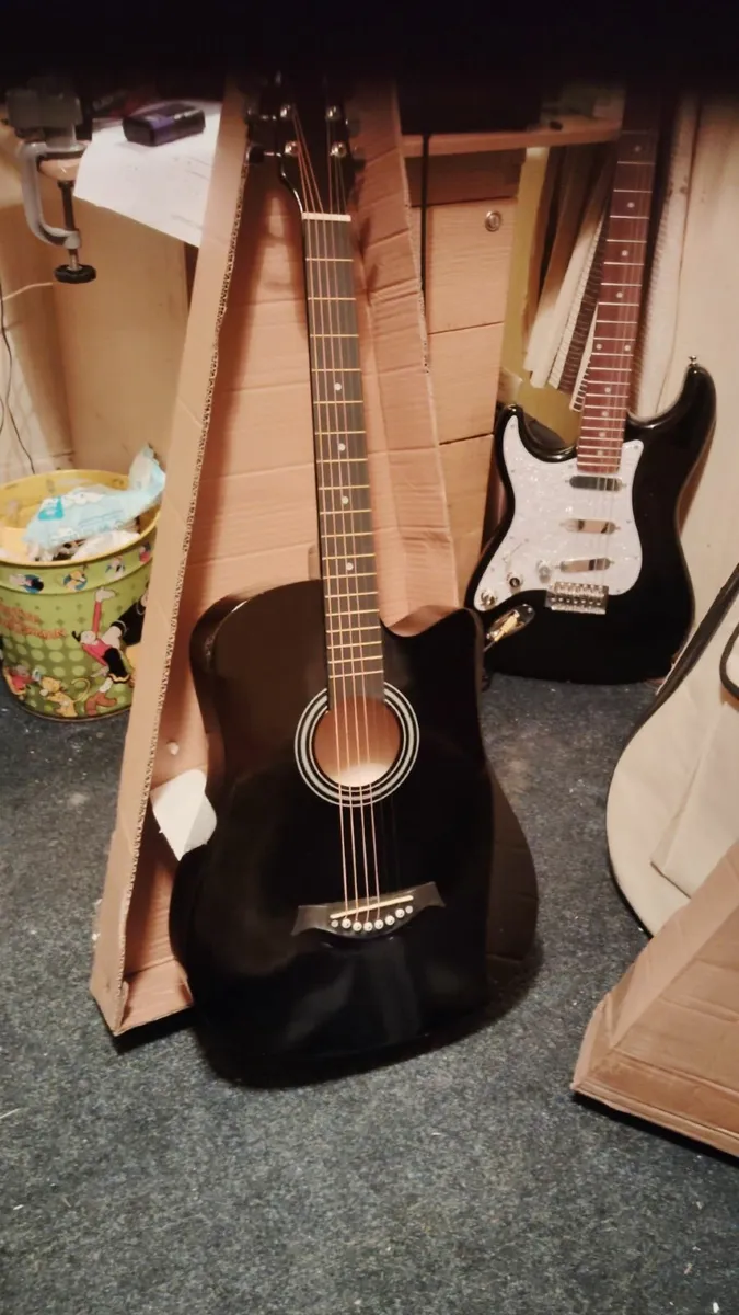 Guitars brand new and used ideal Christmas present - Image 3