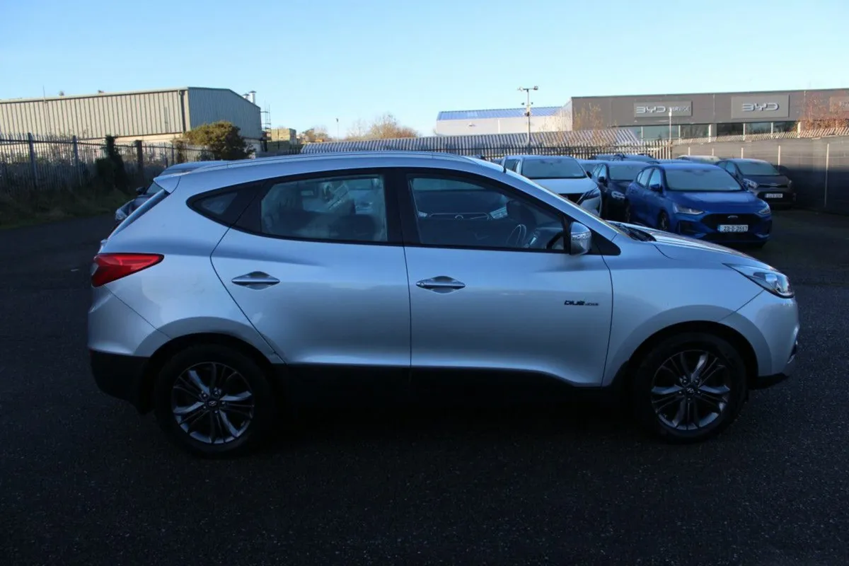 Hyundai ix35 1.7 Diesel Executive 2WD 115hp - Image 3
