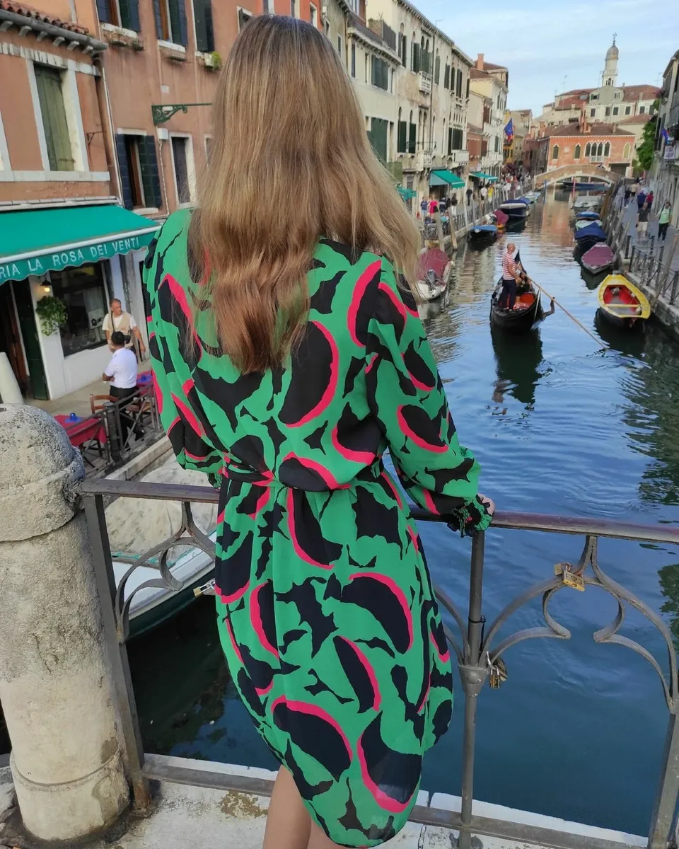 Stylish green dress - Image 3