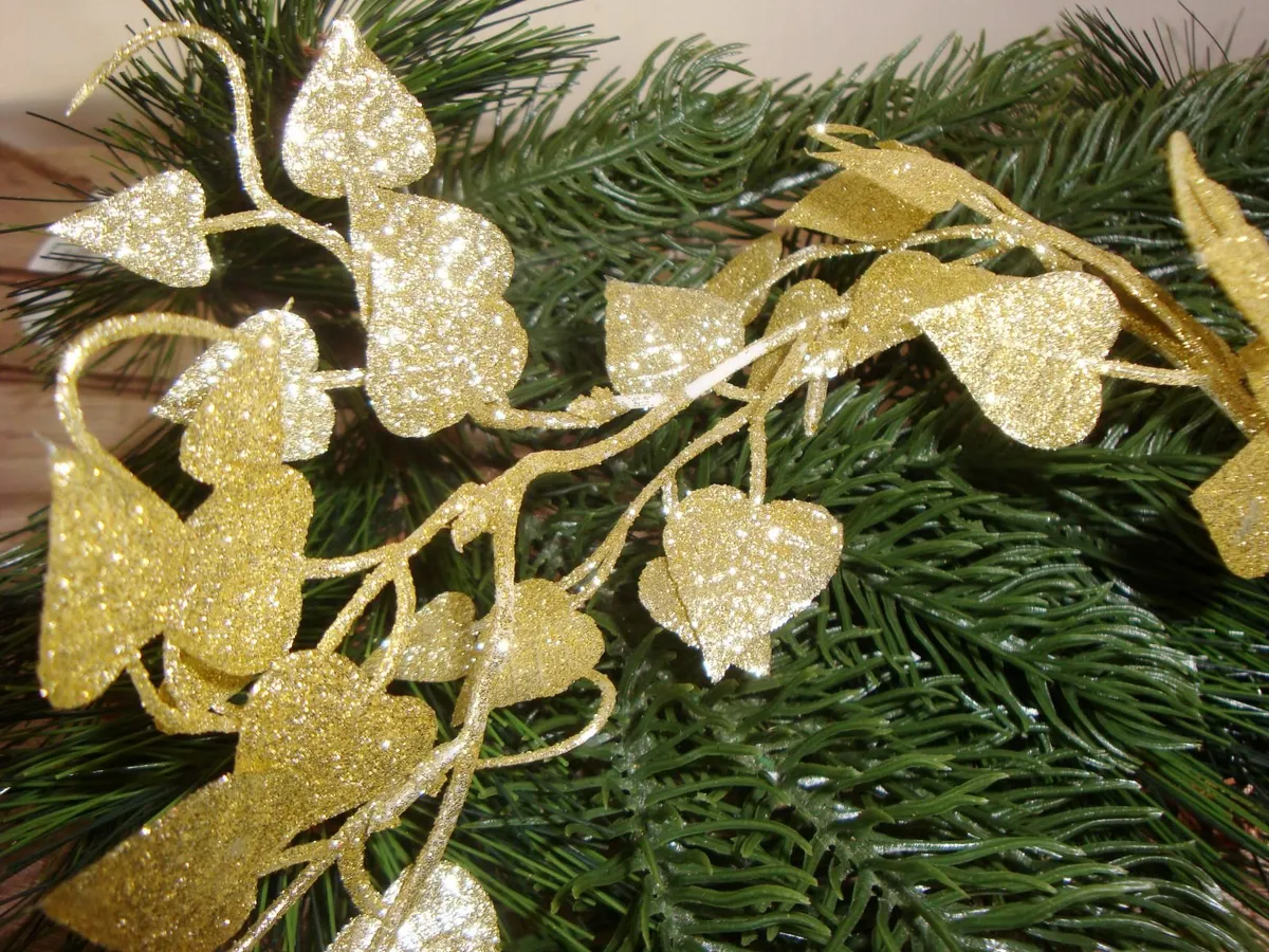 Christmas gold glitter vine garland 180cm - Image 4
